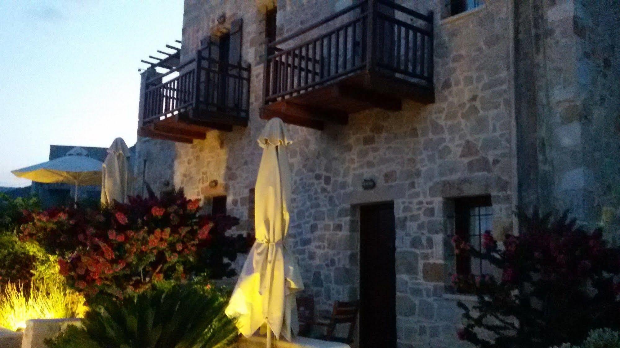 Lithos Traditional Guest Houses Ксерокампос Екстериор снимка