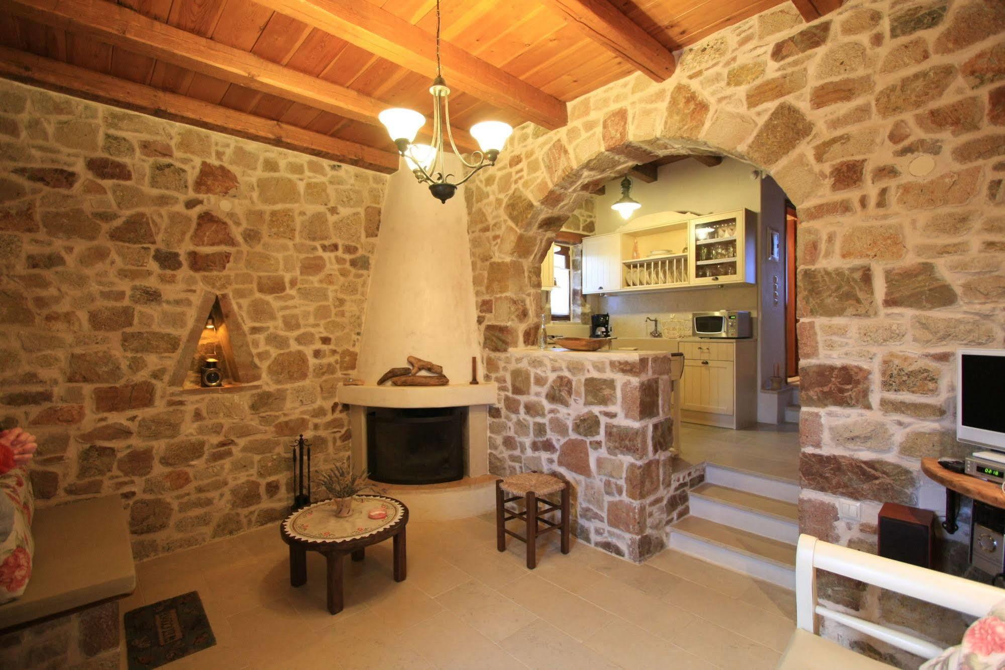 Lithos Traditional Guest Houses Ксерокампос Екстериор снимка