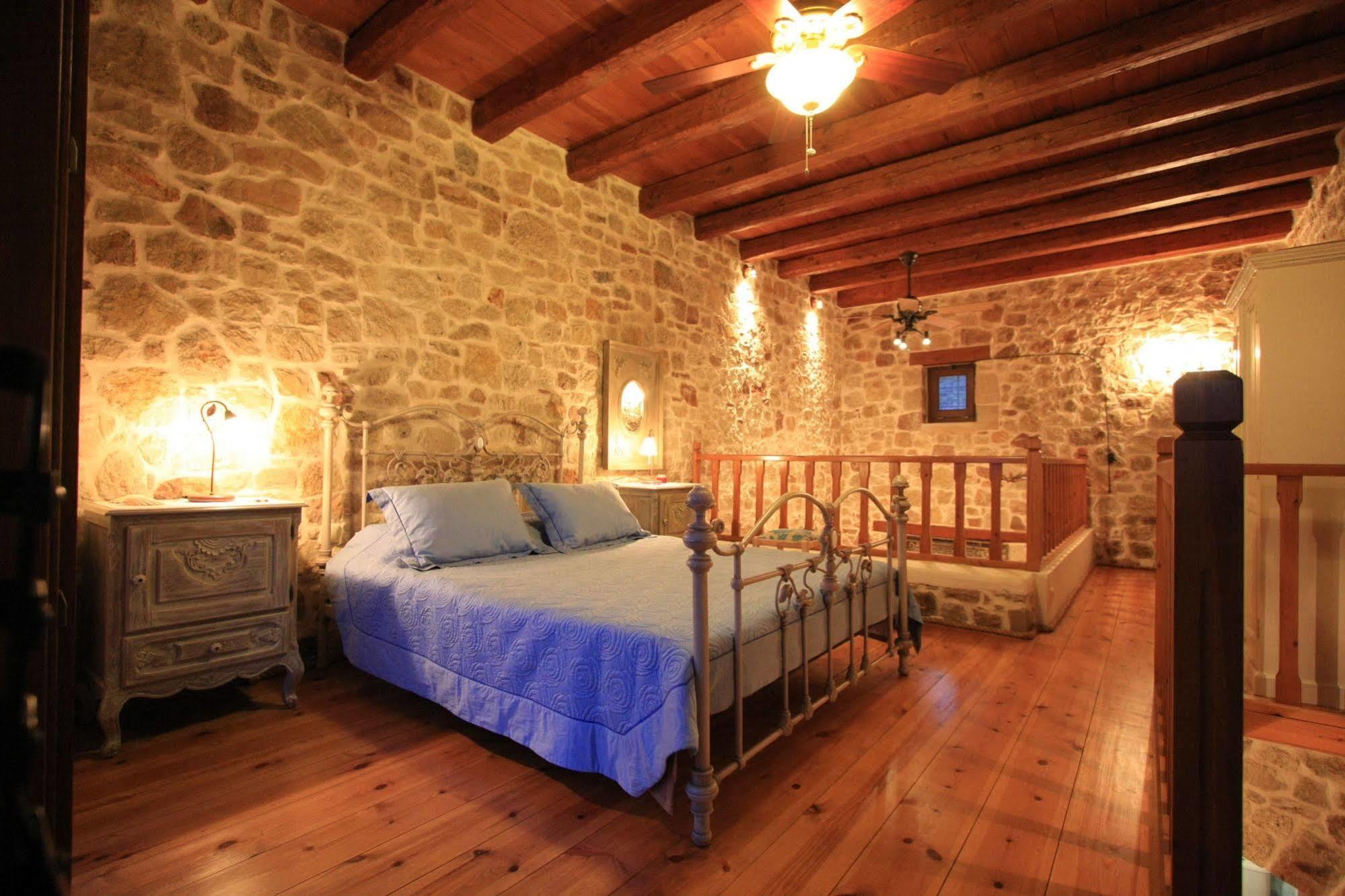 Lithos Traditional Guest Houses Ксерокампос Екстериор снимка
